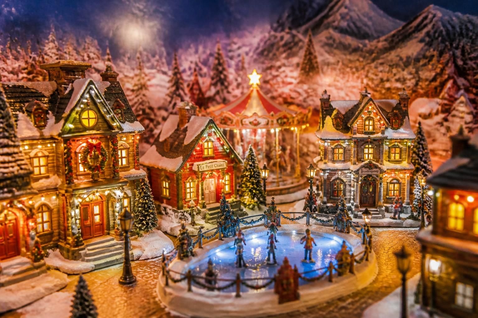 découvrez notre sélection de décorations pour village de noël et transformez votre maison en un véritable havre de magie festive cette saison.